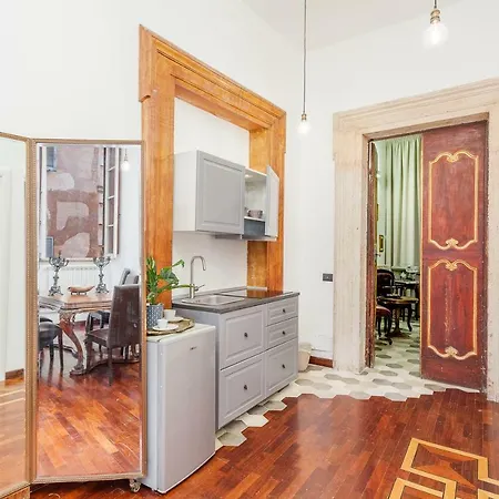Palazzo Del Duca Piazza Navona Pensionat 3*