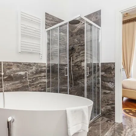Palazzo Del Duca - Piazza Navona 3* Roma