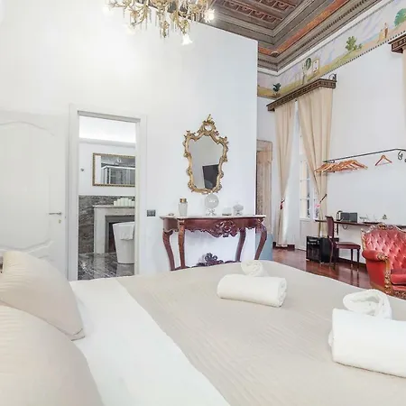 Palazzo Del Duca Piazza Navona 招待所 3*